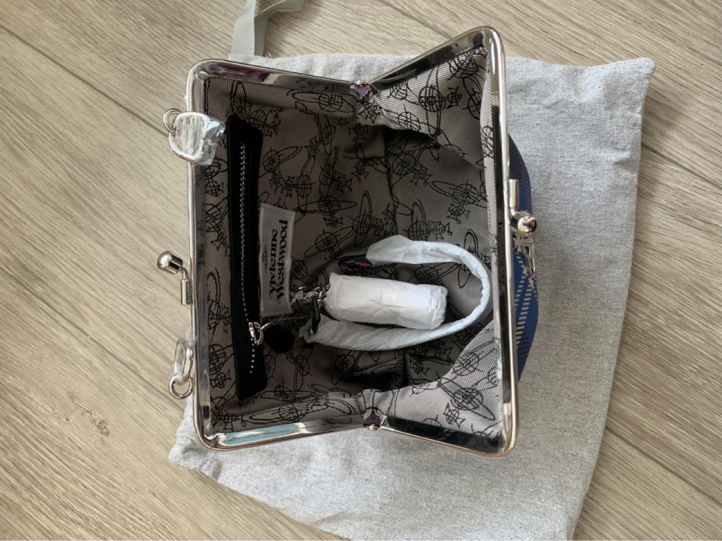 Vivienne Westwood Tartan Granny Frame Bag. - photo 3