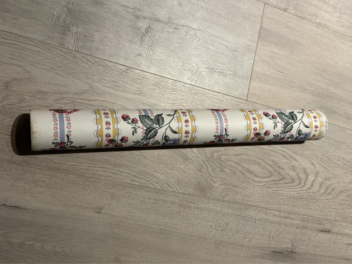 Vintage Floral Wallpaper Roll