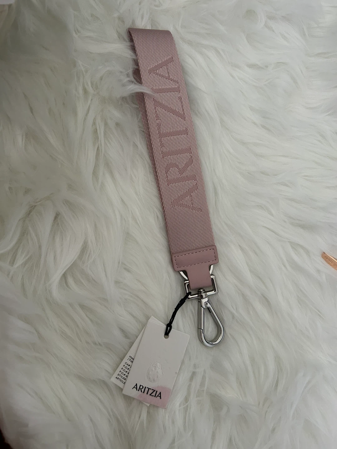 BNWT: Aritzia ‘Bow Pink’ Always Found Keychain / Lanyard