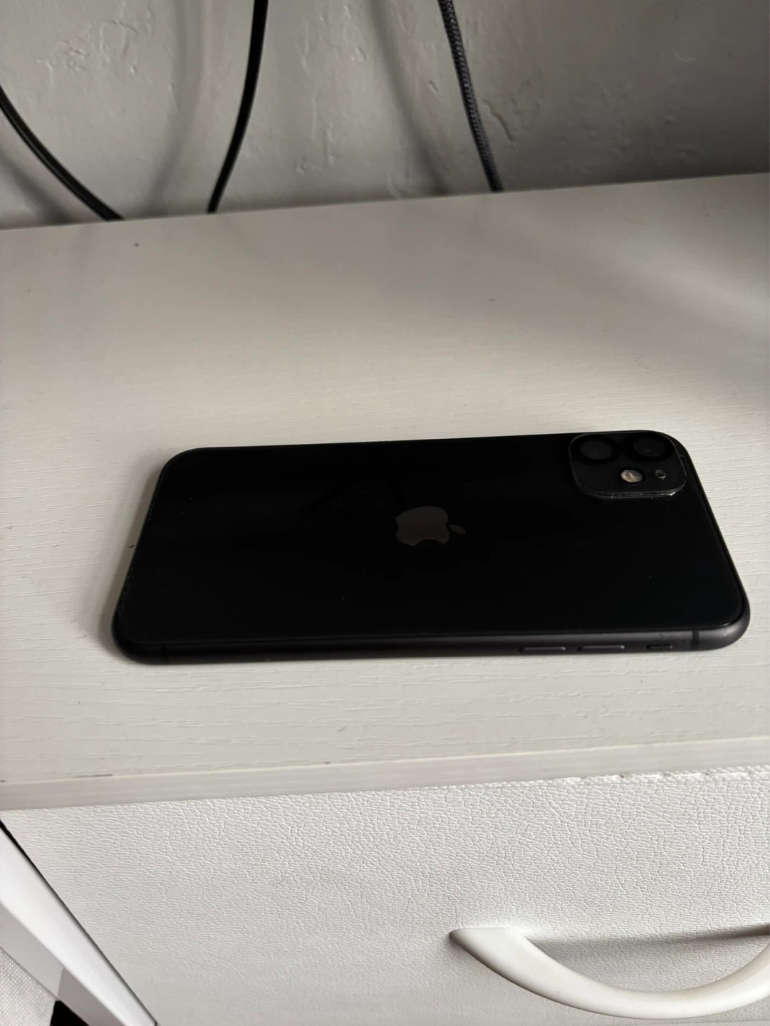 Apple iPhone 11 - Black