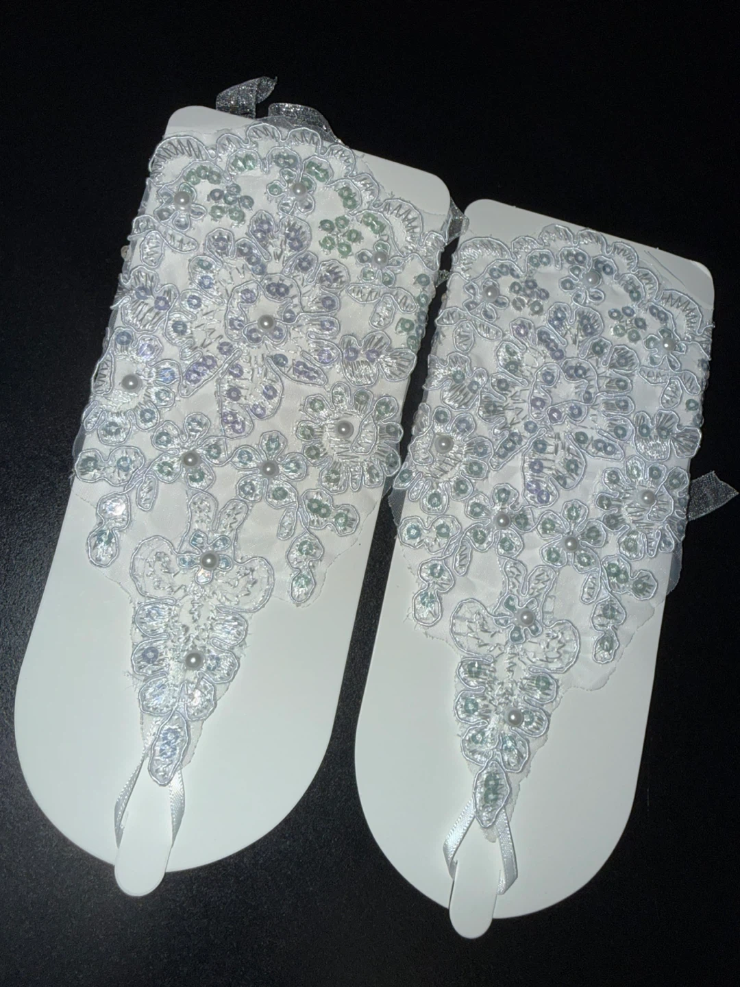 White Lace Fingerless Gloves with Sequins and Beads - photo 5