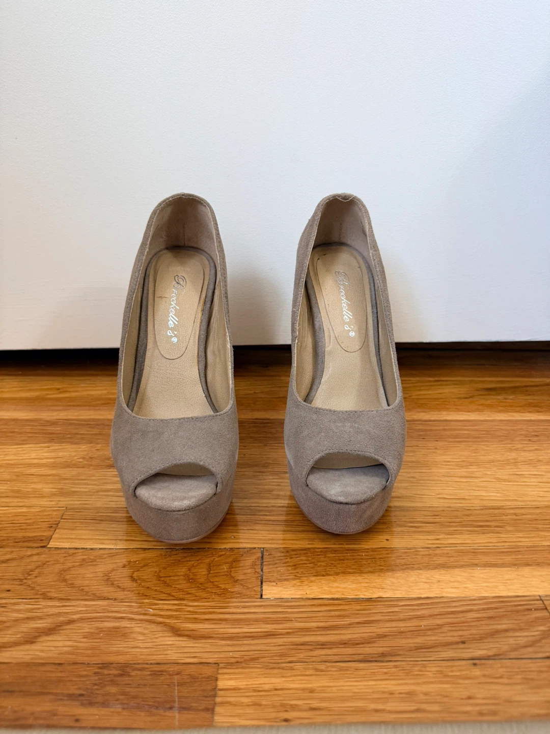 Brechelle's Peep Toe Heels - photo 4
