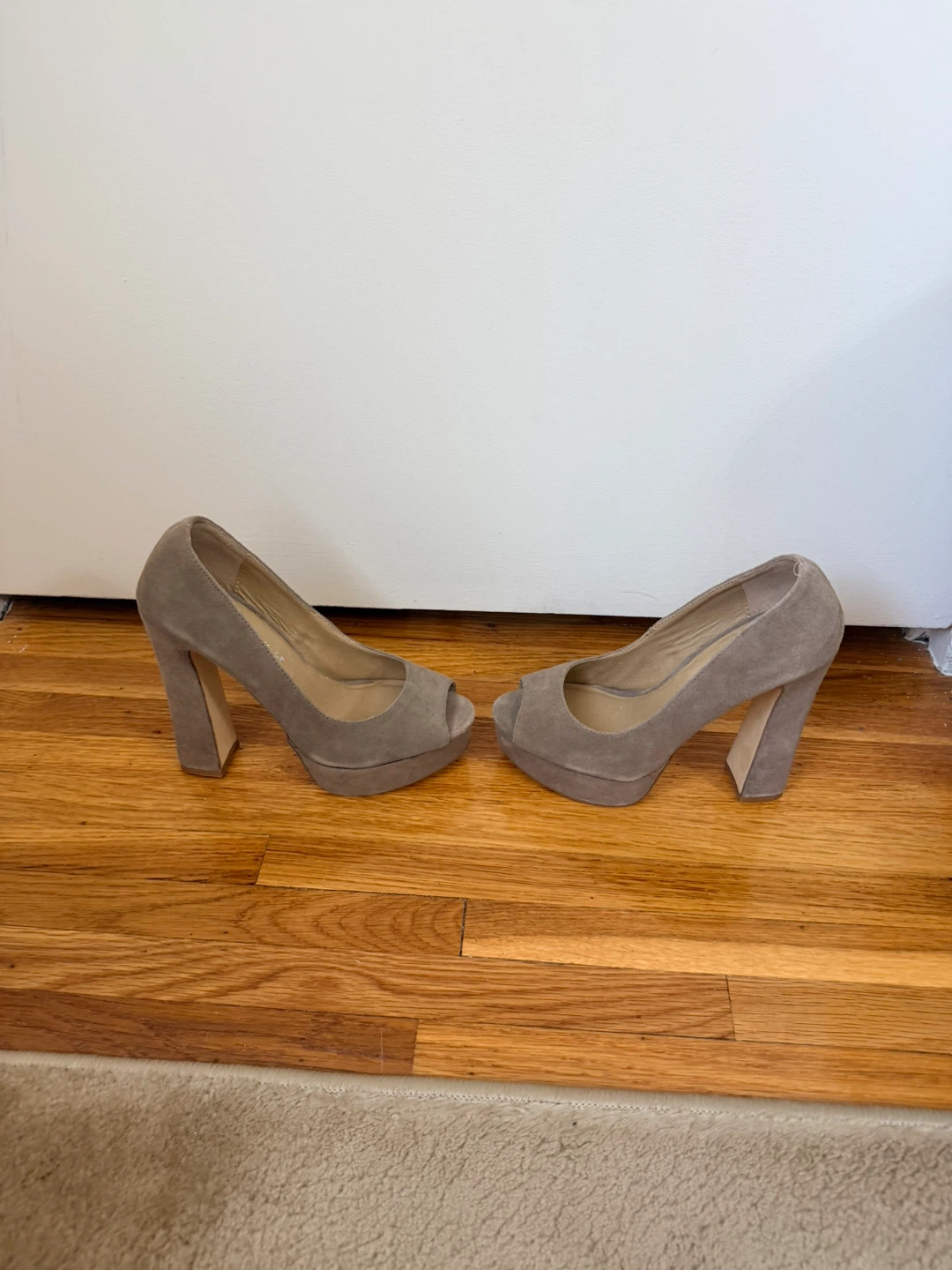 Brechelle's Peep Toe Heels - photo 5