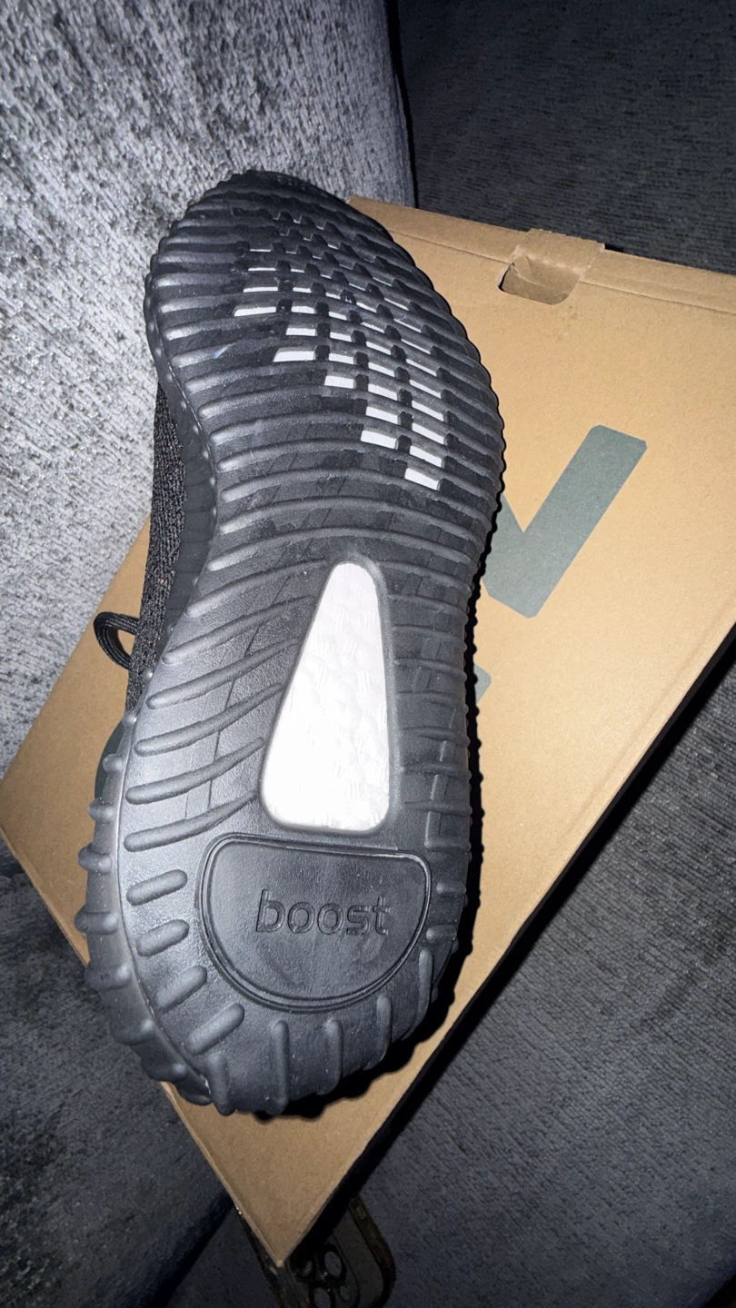 Adidas Yeezy Boost 350 V2 "Bred" Shoes - photo 5