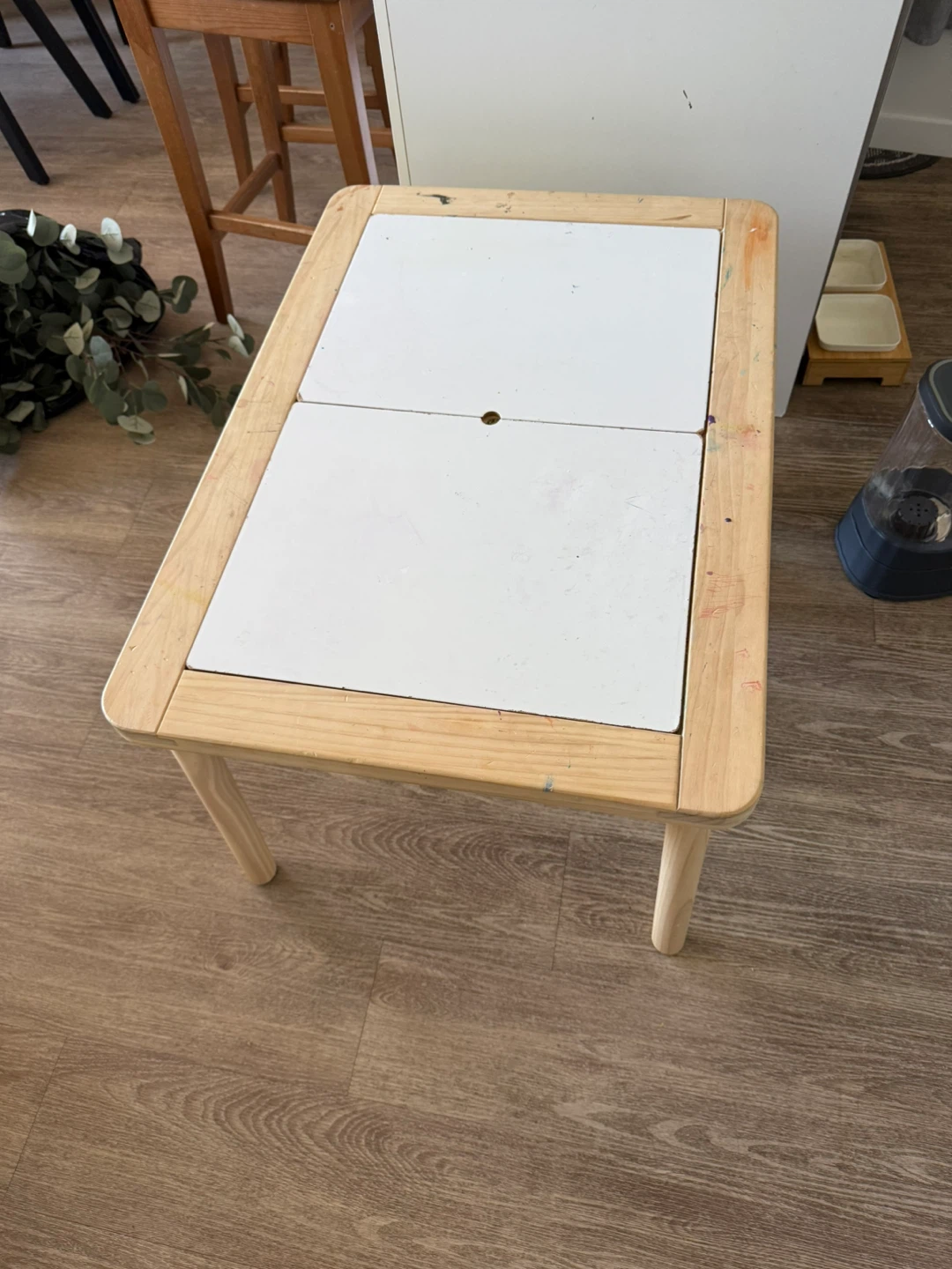 Kids table - photo 2