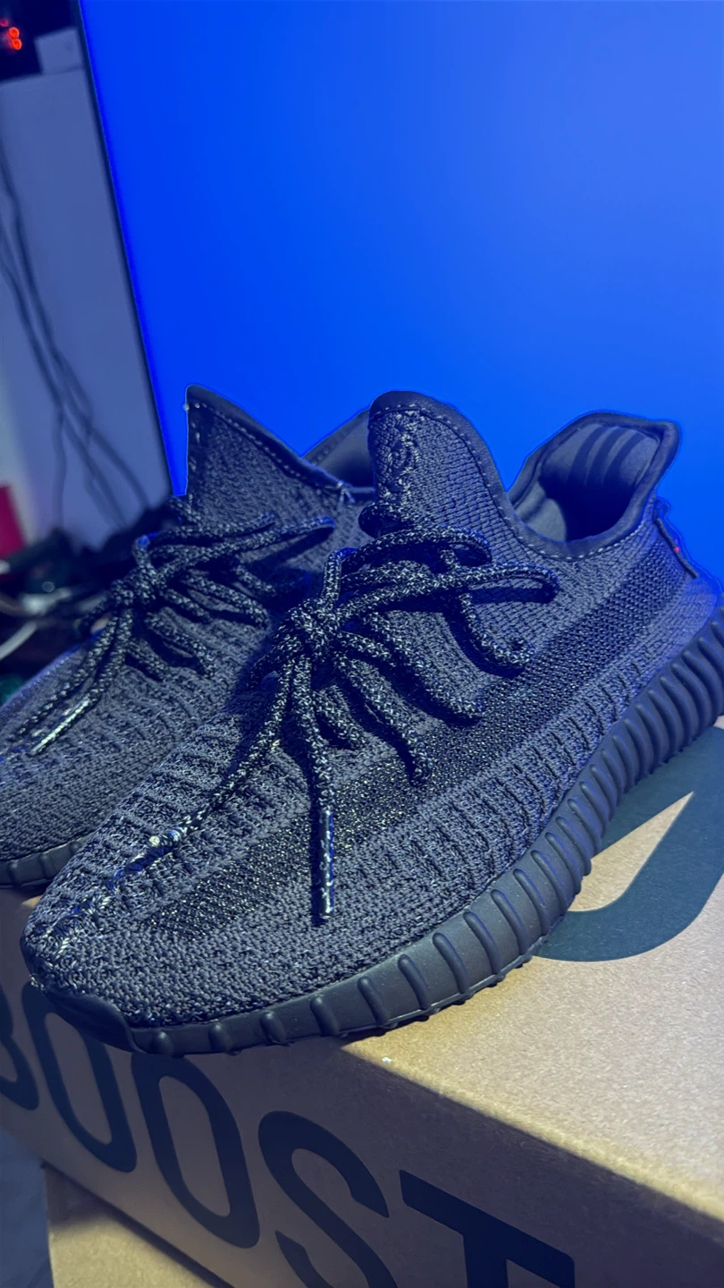 Adidas Yeezy Boost 350 V2 "Beluga Reflective" Size 11