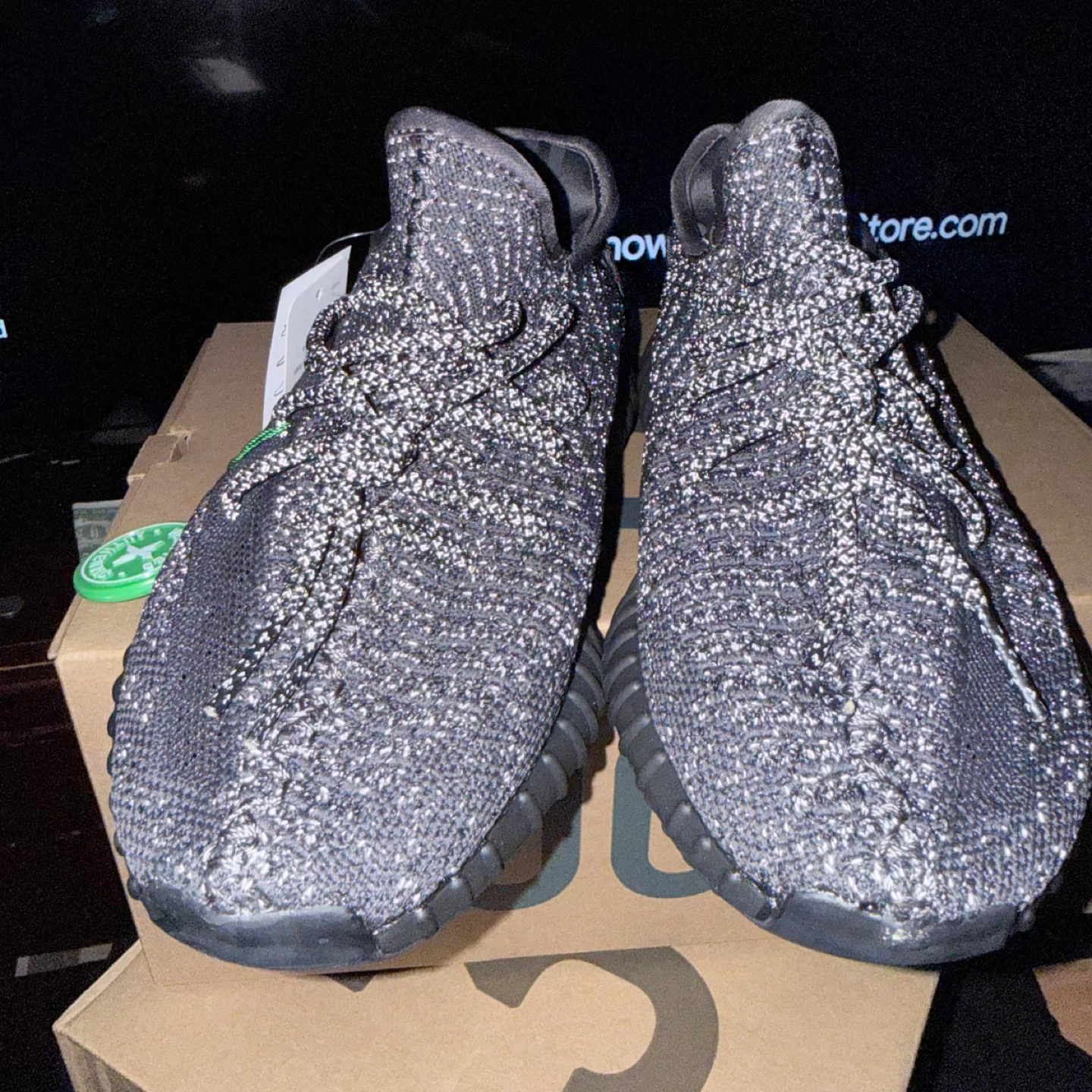 Adidas Yeezy Boost 350 V2 "Beluga Reflective" Size 11 - photo 2