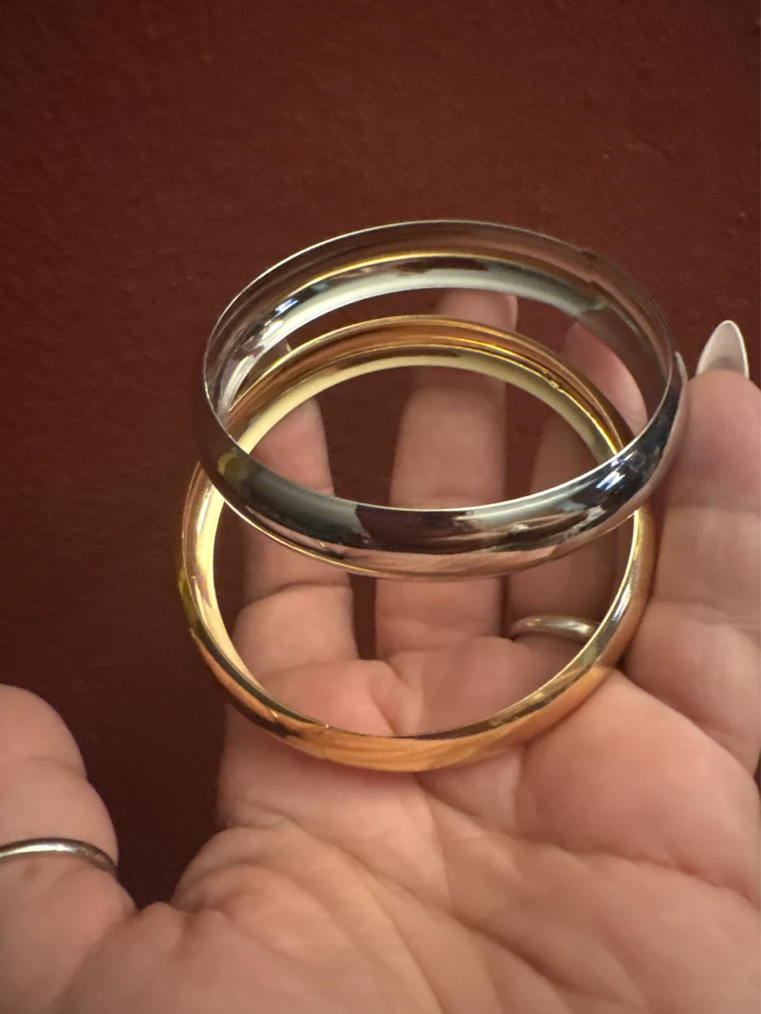 New Set of 2 Bangle Bracelets - Gold Tone & Silver Tone - photo 5