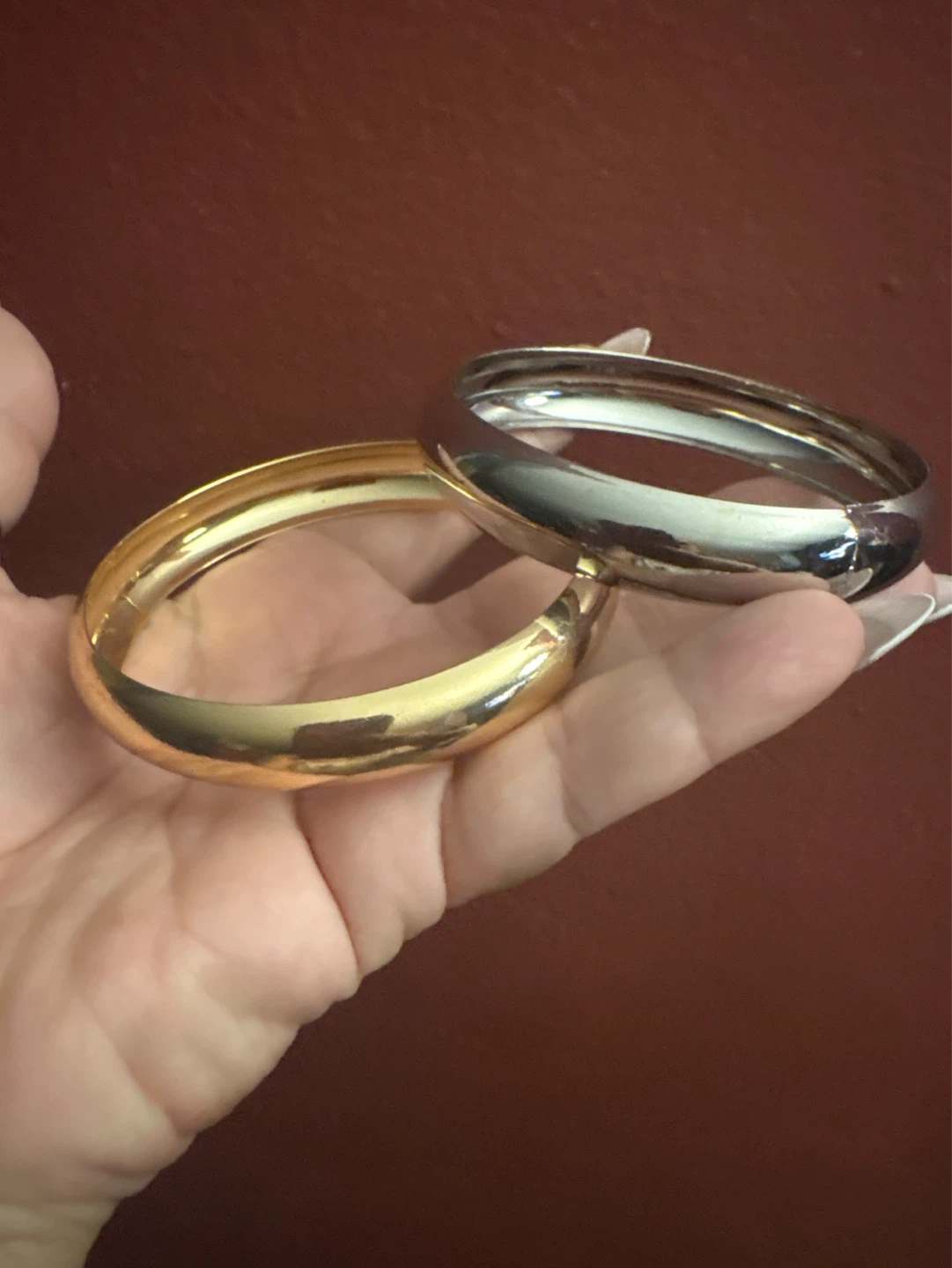 New Set of 2 Bangle Bracelets - Gold Tone & Silver Tone - photo 3
