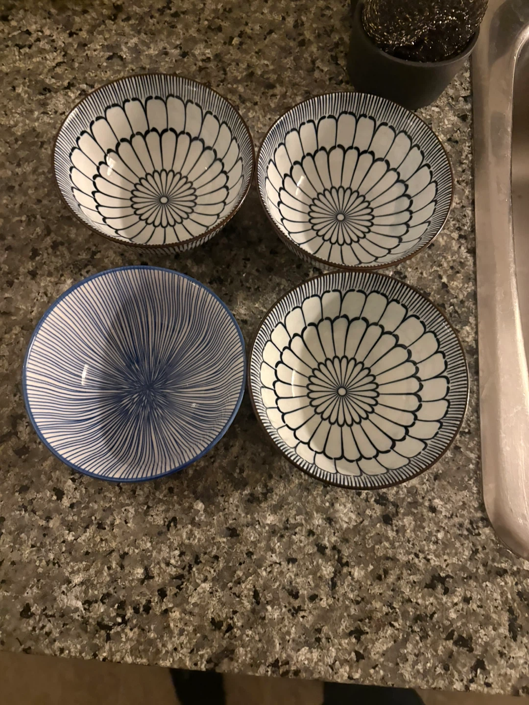 4 Japanese-style ceramic bowls