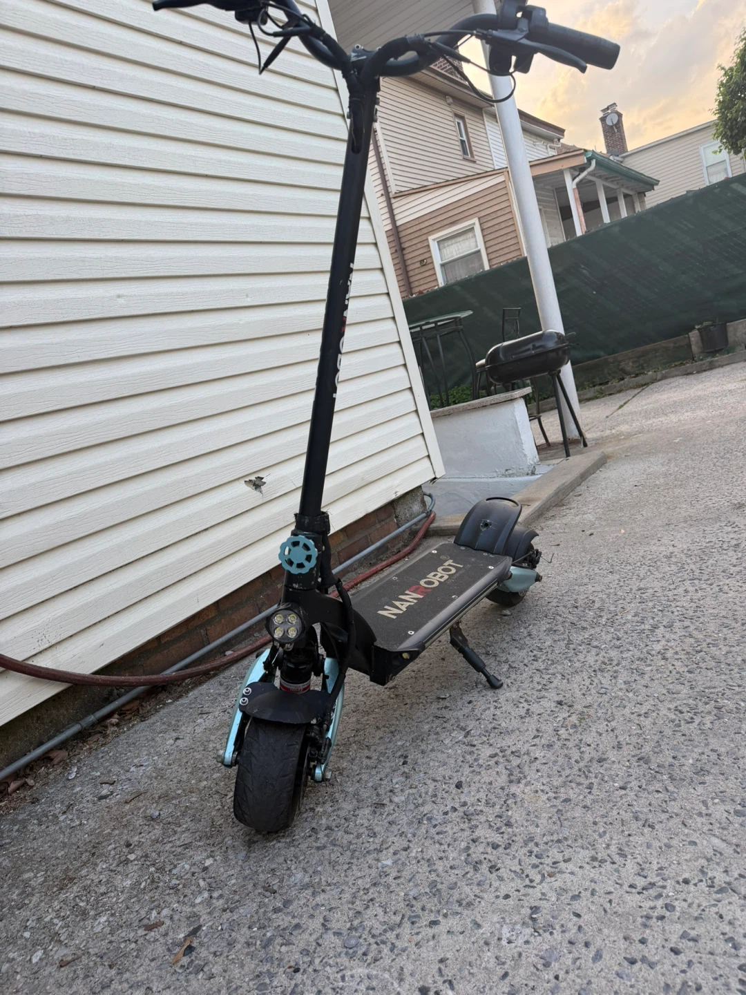 Nanrobot Electric Scooter