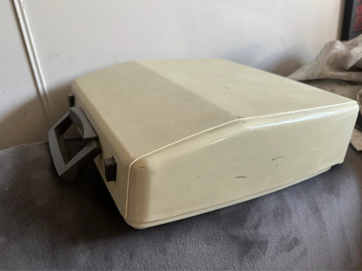 Vintage white Brother Charger 11 Portable Typewriter - photo 5