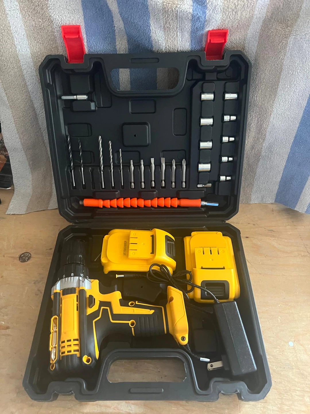 24 Piece Cordless Drill Set (NEW)