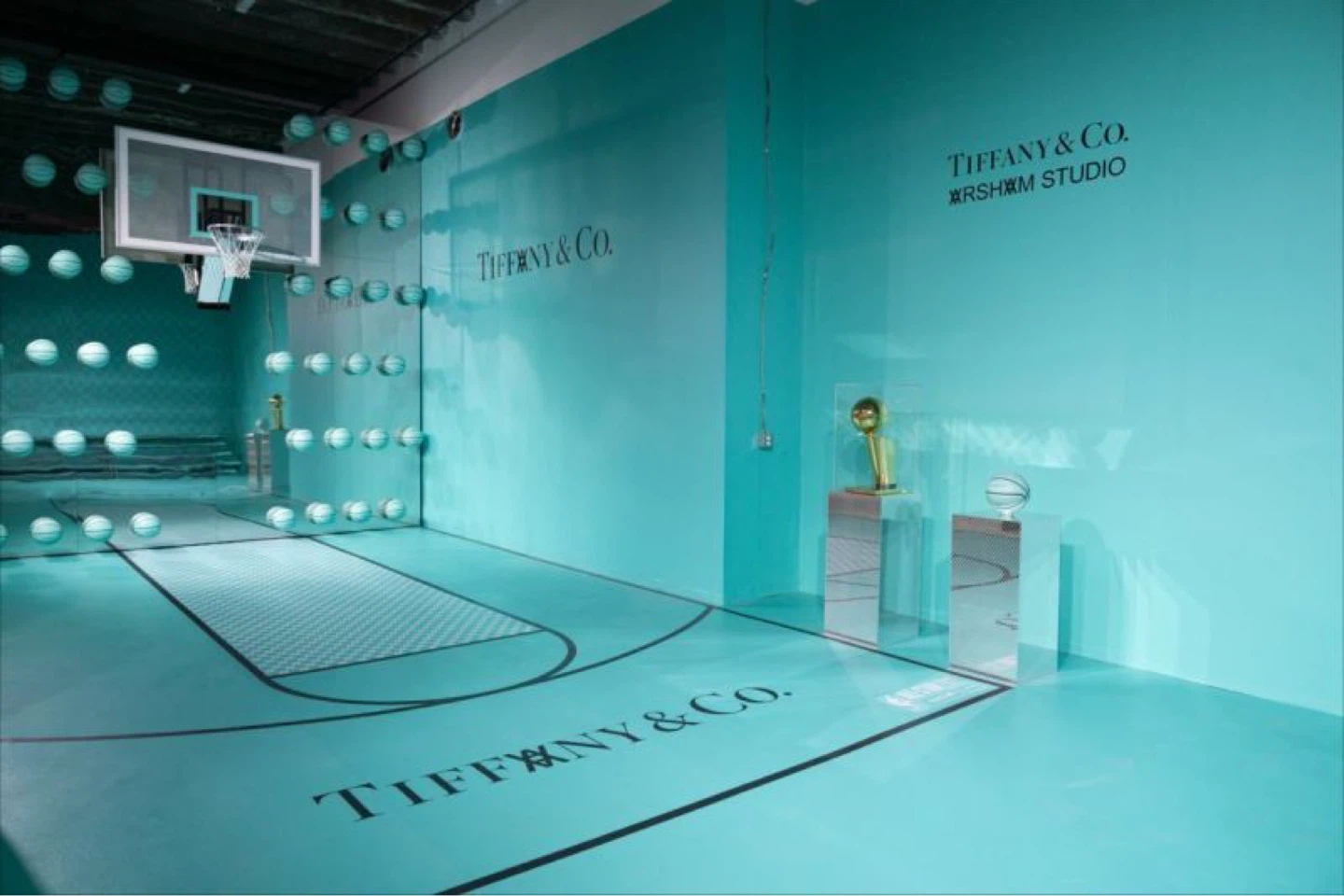 Basketball Tiffany Blue Style