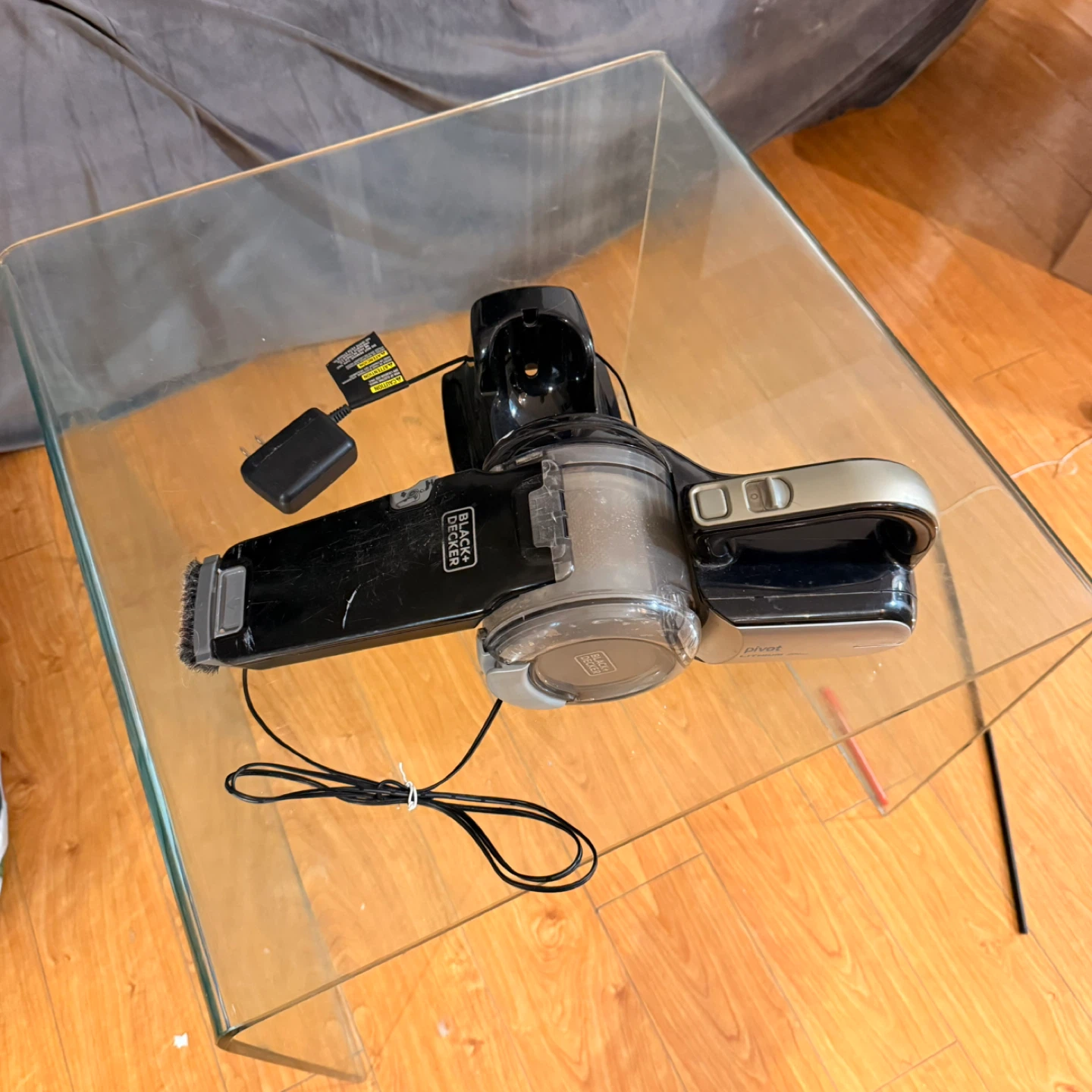 Black & Decker Pivot Lithium Cordless Handheld Vacuum - photo 3