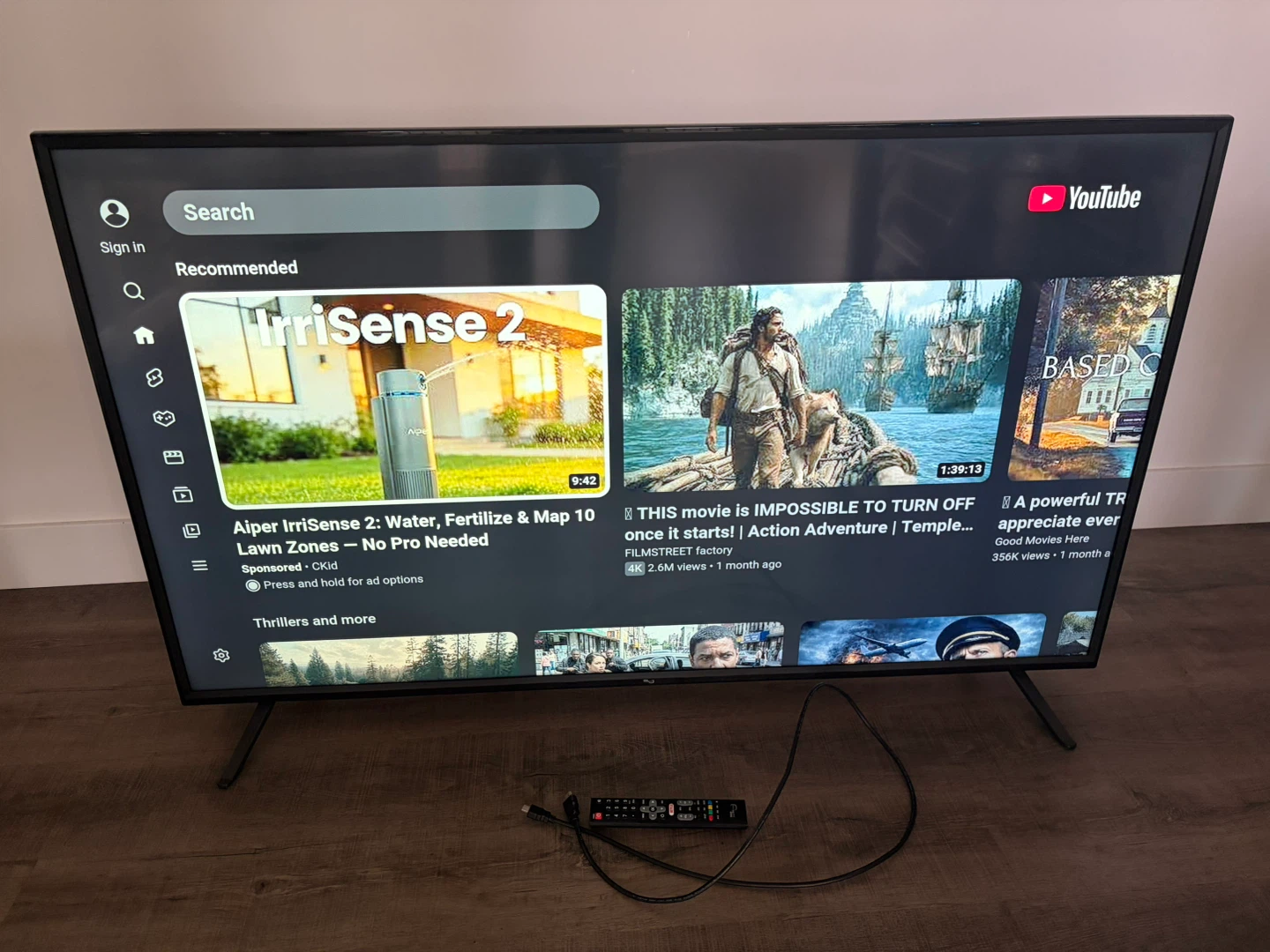 RCA Smart TV 60” 4K UHD like new condition