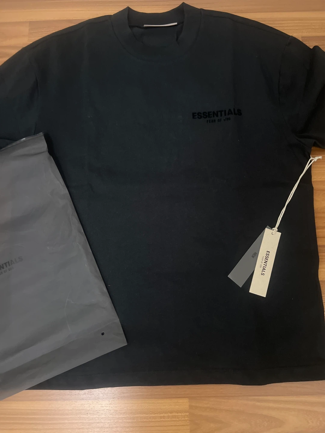 Essentials T-Shirt black - photo 2