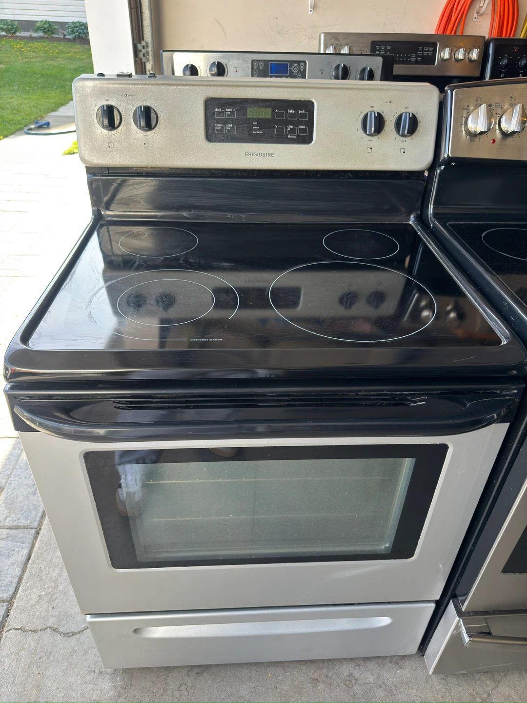Frigidaire Electric Range Oven