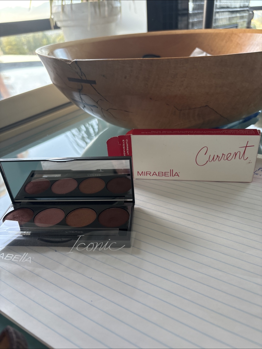 Mirabella Current Eyeshadow Palette - Iconic