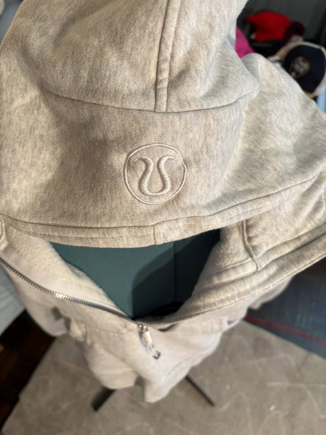 Lululemon Grey Hoodie XS/S - photo 2