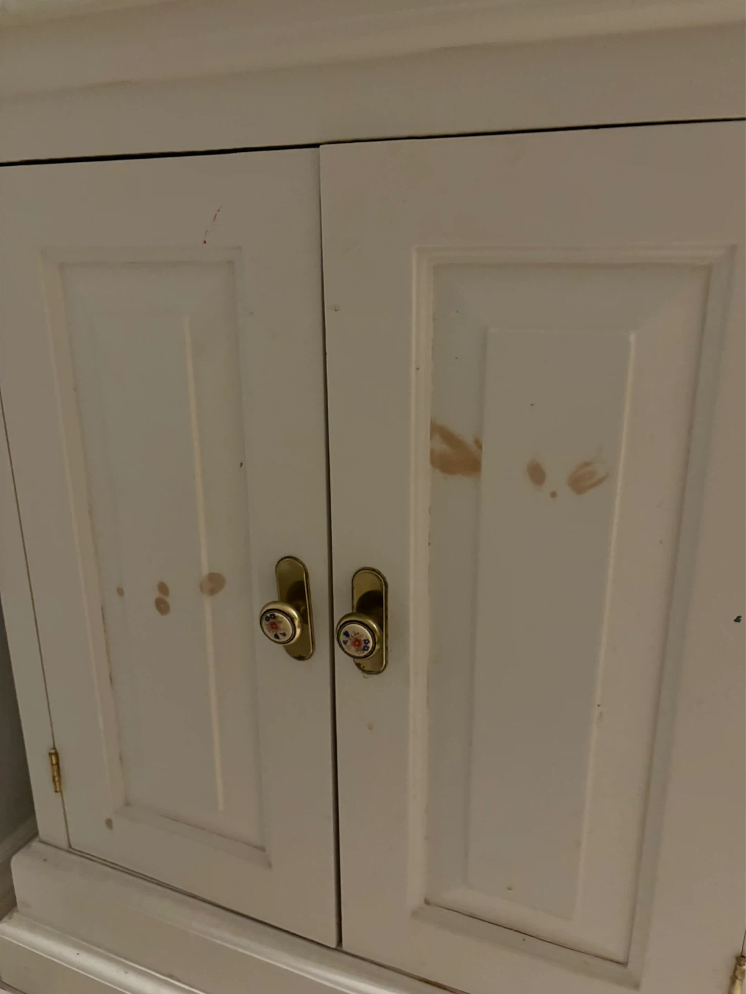 solid wood hutch with cabinet - photo 2