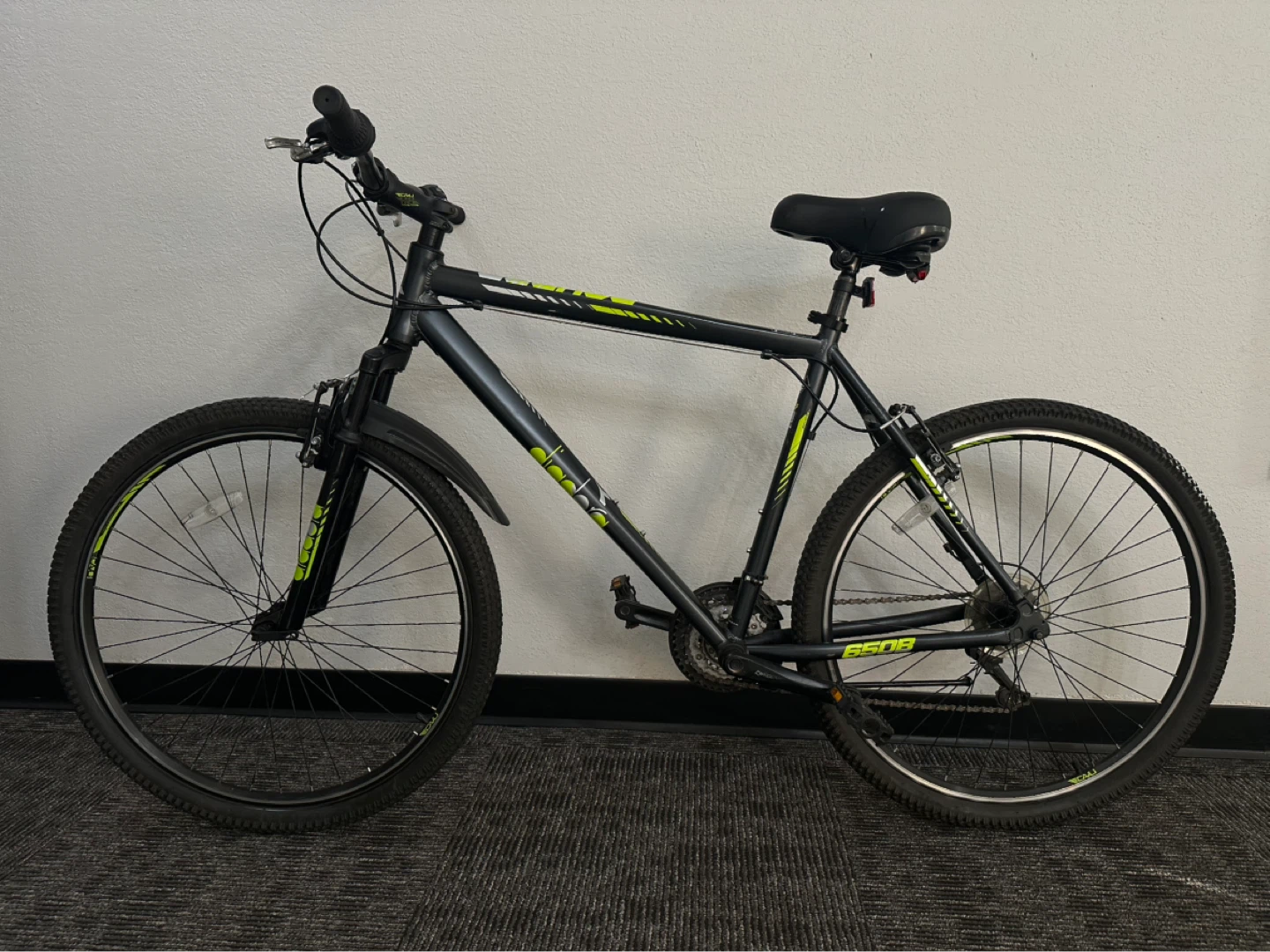 Diadora Novara 650B Men's Mountain Bike (XL)