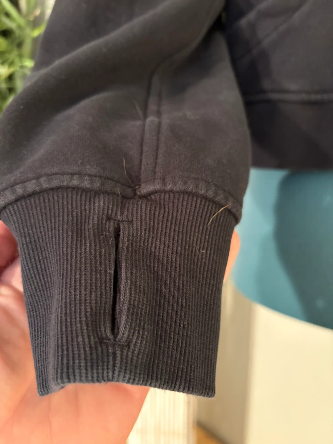 Lululemon Cropped Hoodie - photo 4