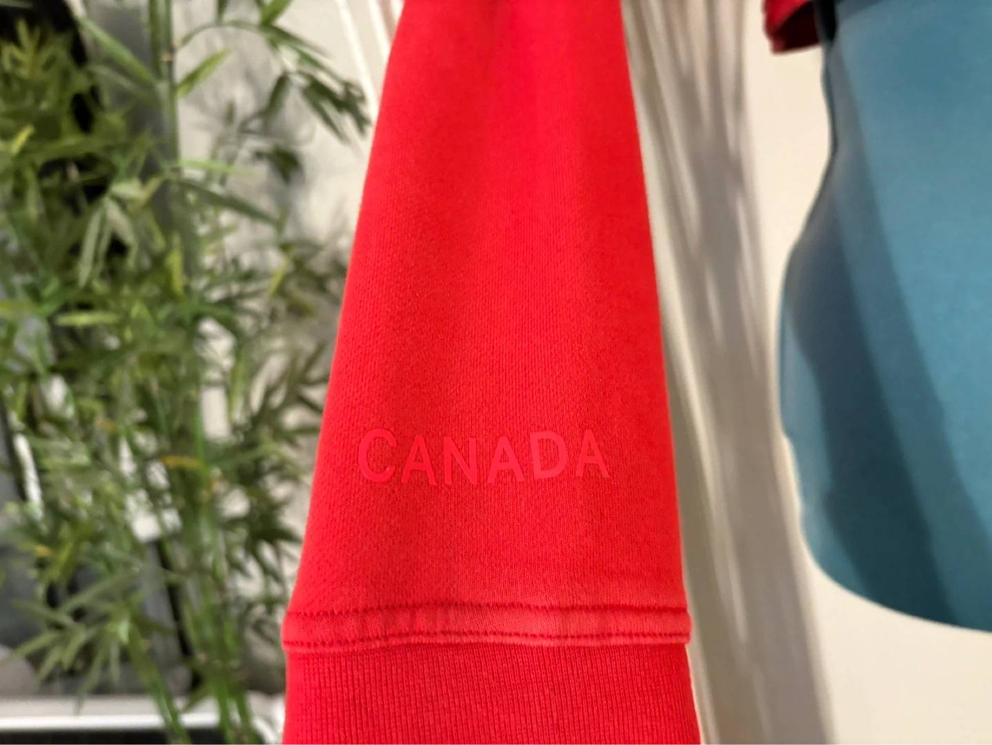 Red Cropped Hoodie with "CAN" and Canadian Flag Detail - photo 5