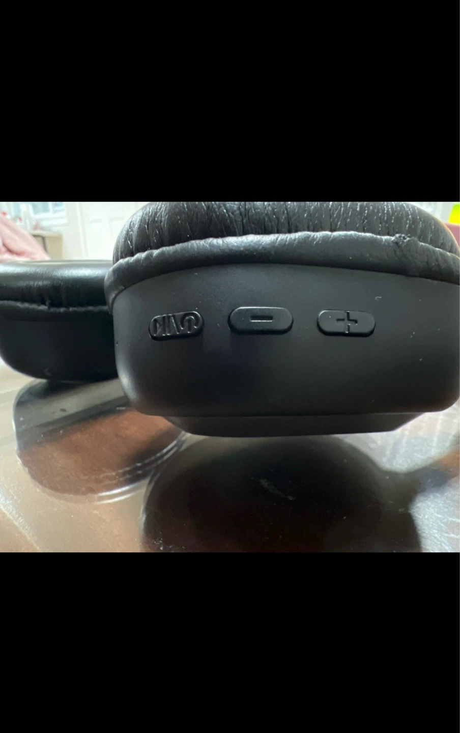 Black JBL Wireless Headphones - photo 2