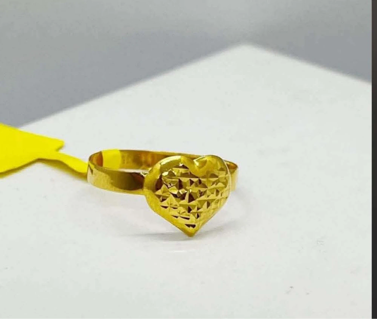 18k saudi Gold Heart Ring