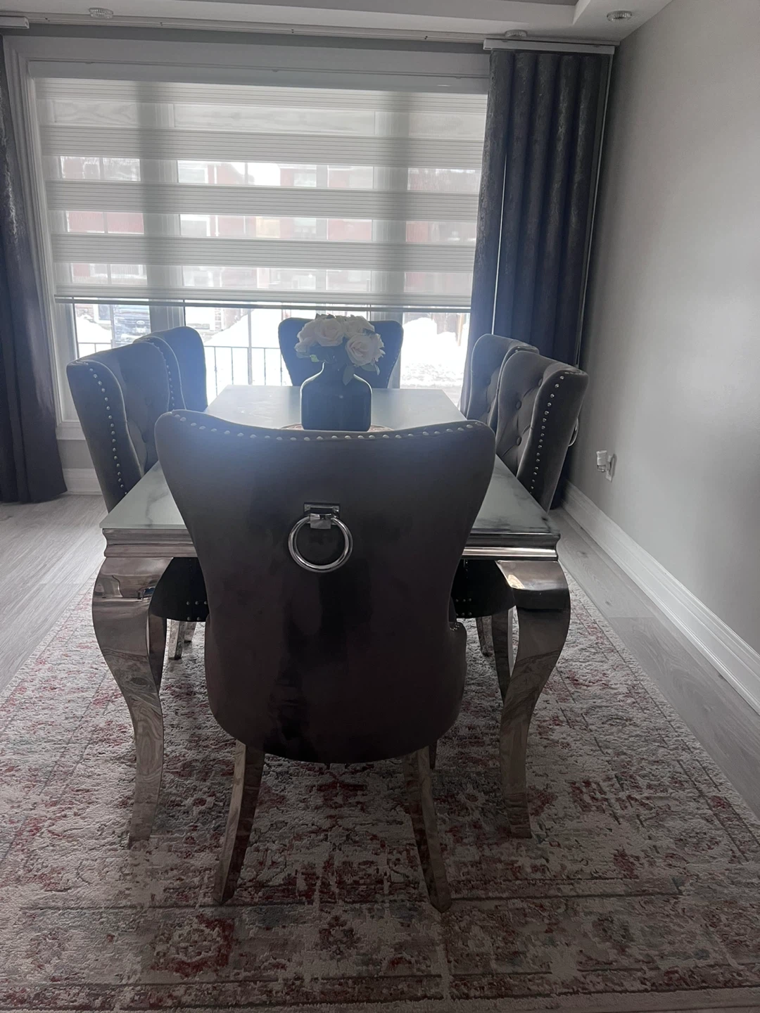 Dinning table with suede chrome chairs - photo 2