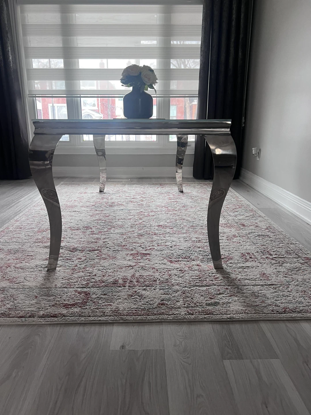 Dinning table with suede chrome chairs - photo 4