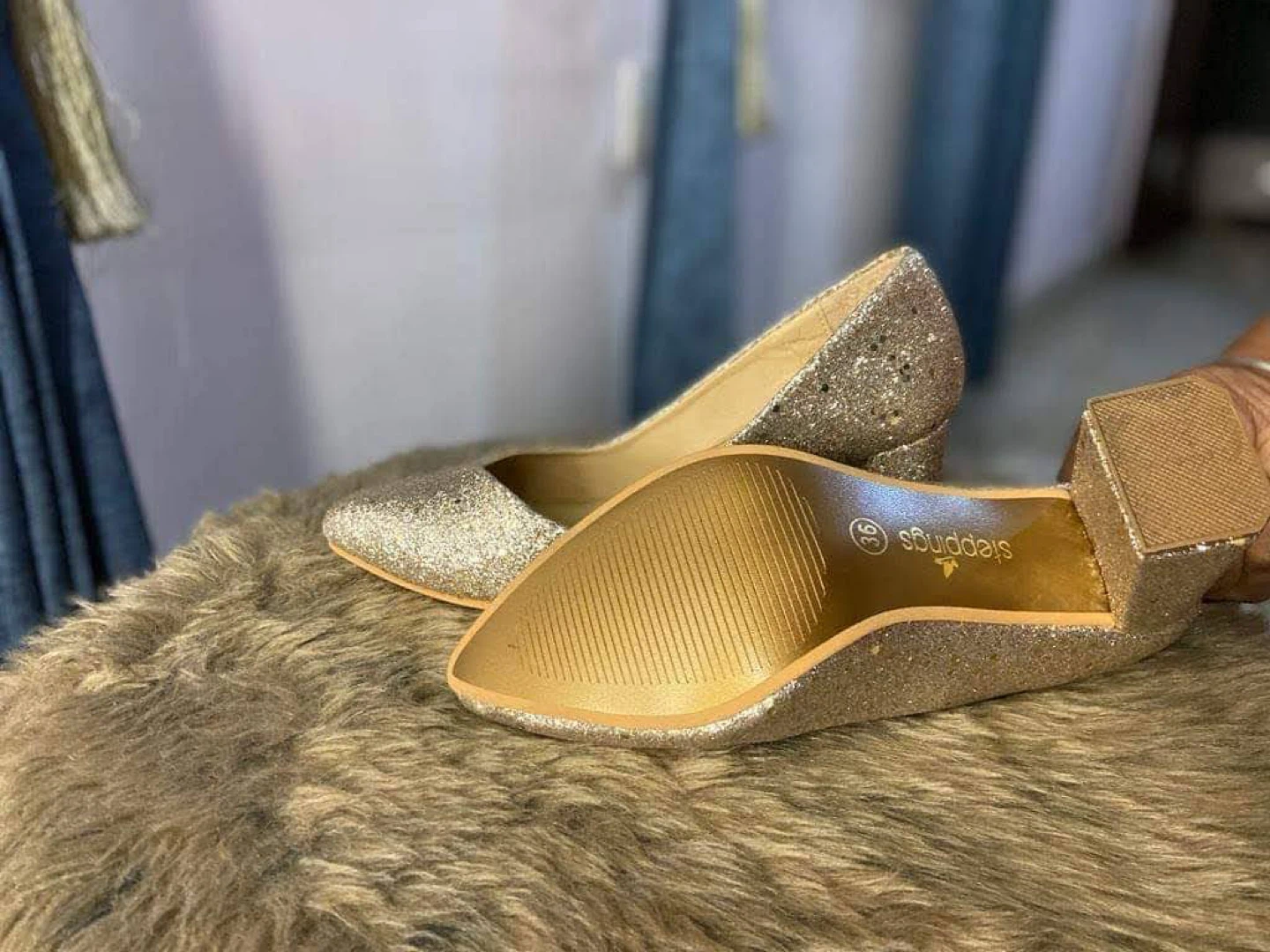 Steppings Women's Glitter Pointed Toe Flats Size 36 - photo 2