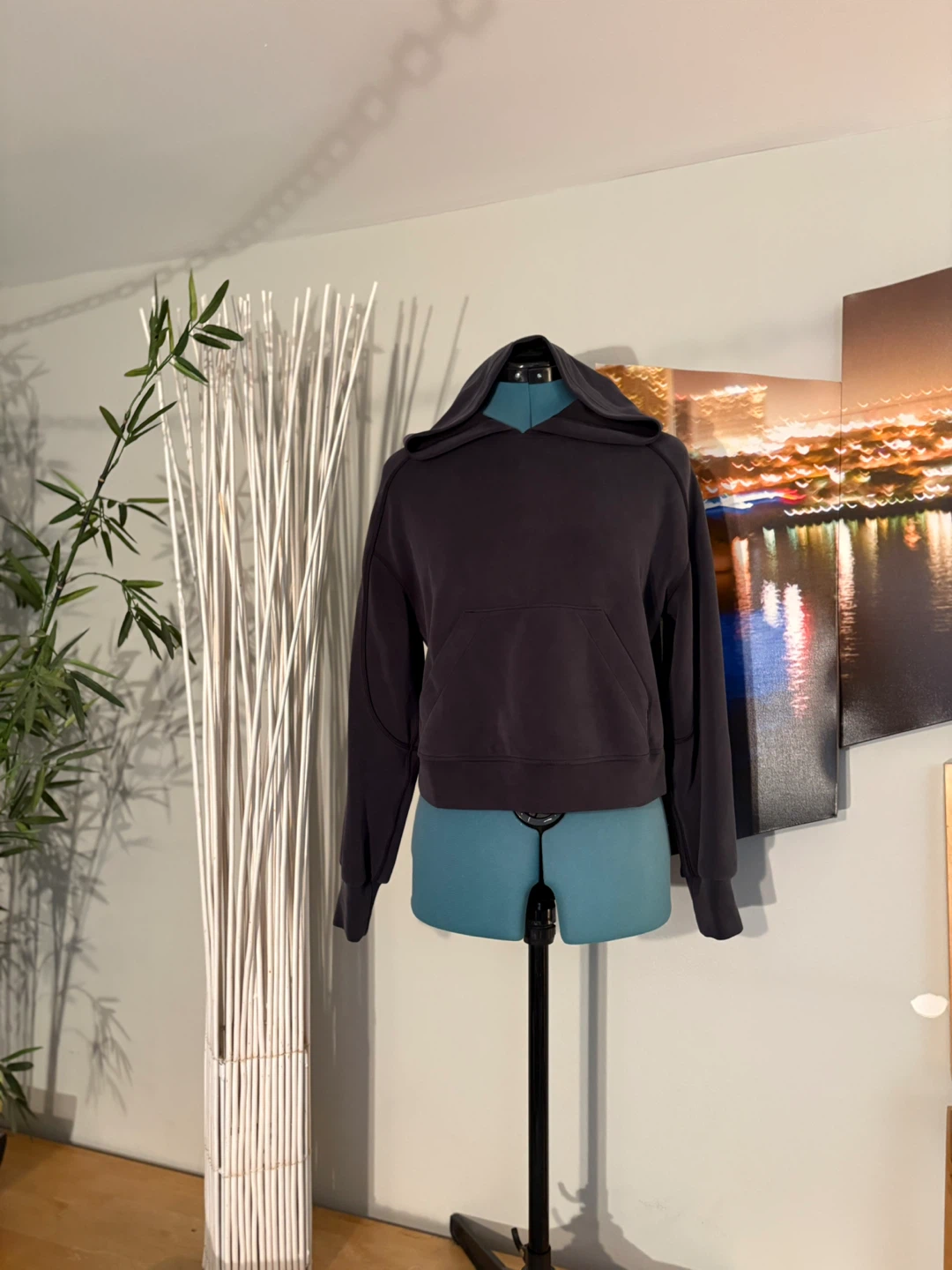 Lululemon Grey Cropped Hoodie Size 2 - photo 2