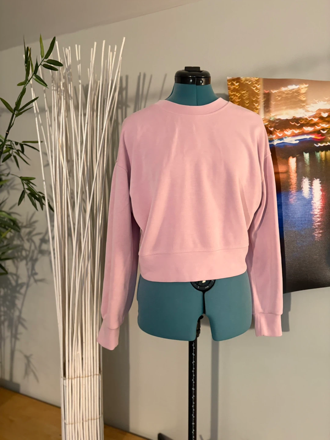 Lululemon Pink Crewneck Sweatshirt Size 2 - photo 2