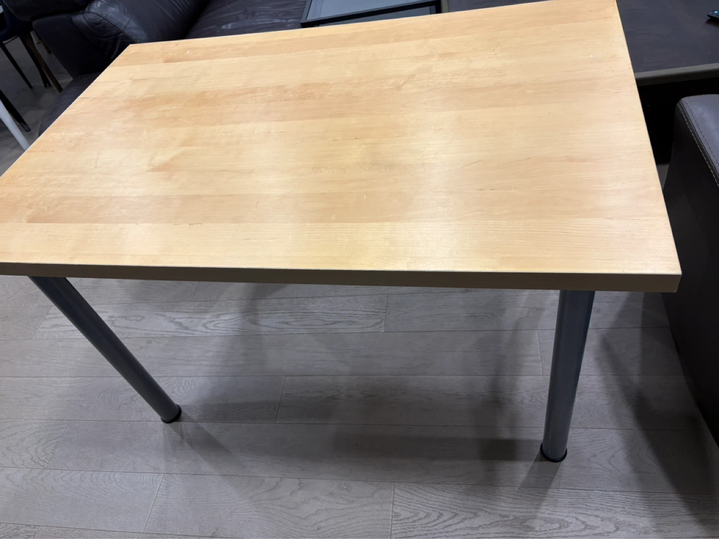 Light wood dining table with metal legs - photo 5