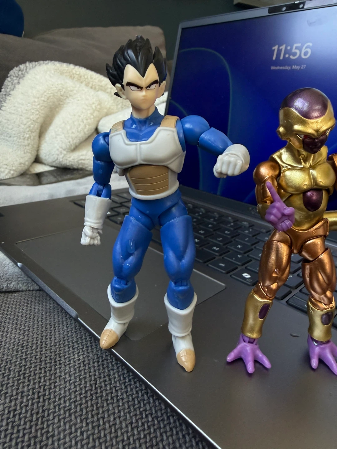 Dragon Ball Z Vegeta and Frieza Action Figures - photo 2