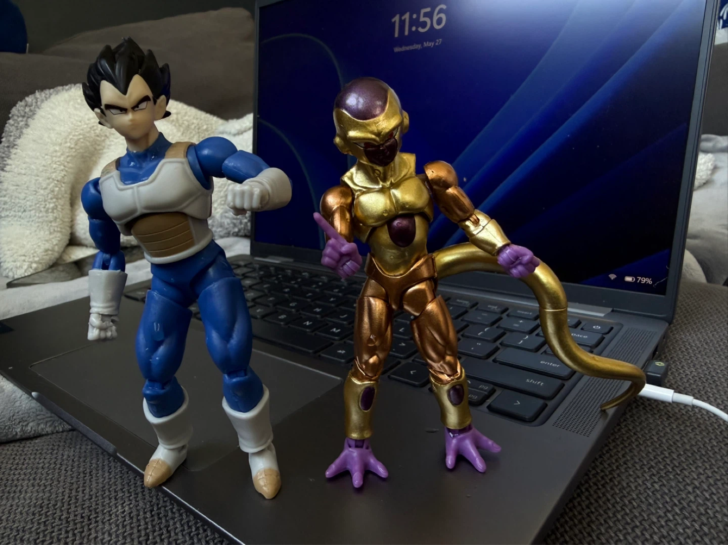 Dragon Ball Z Vegeta and Frieza Action Figures - photo 3