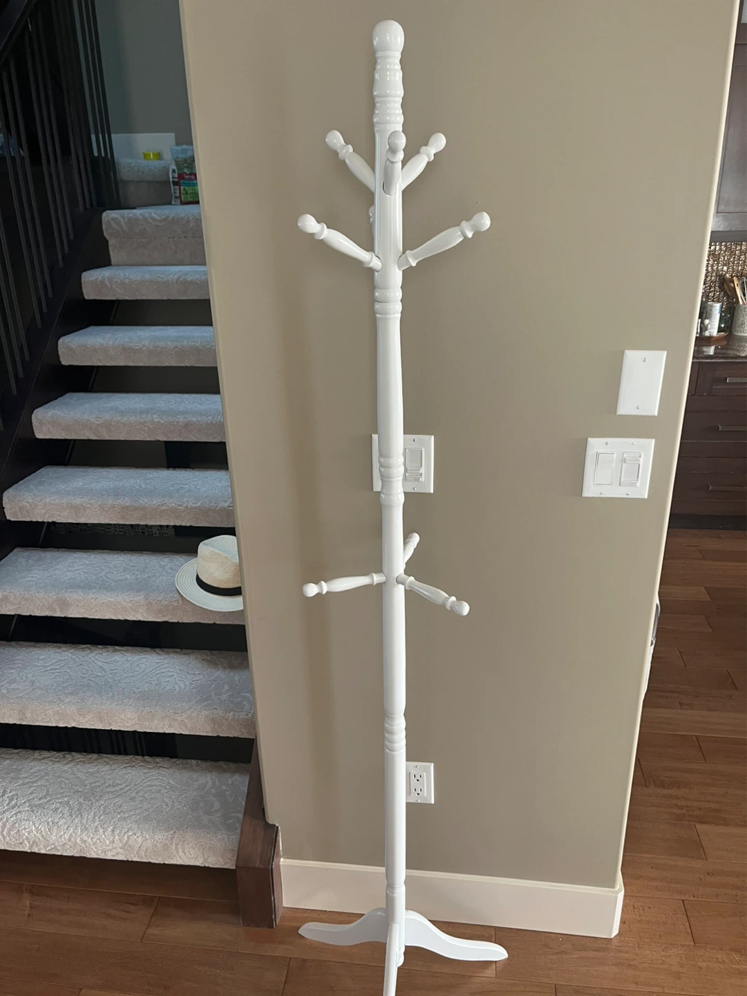 White Wooden Coat Rack - photo 2