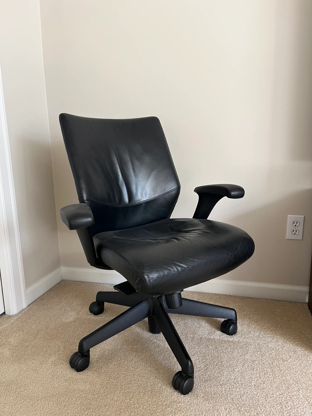Black Leather Office Chair - photo 4