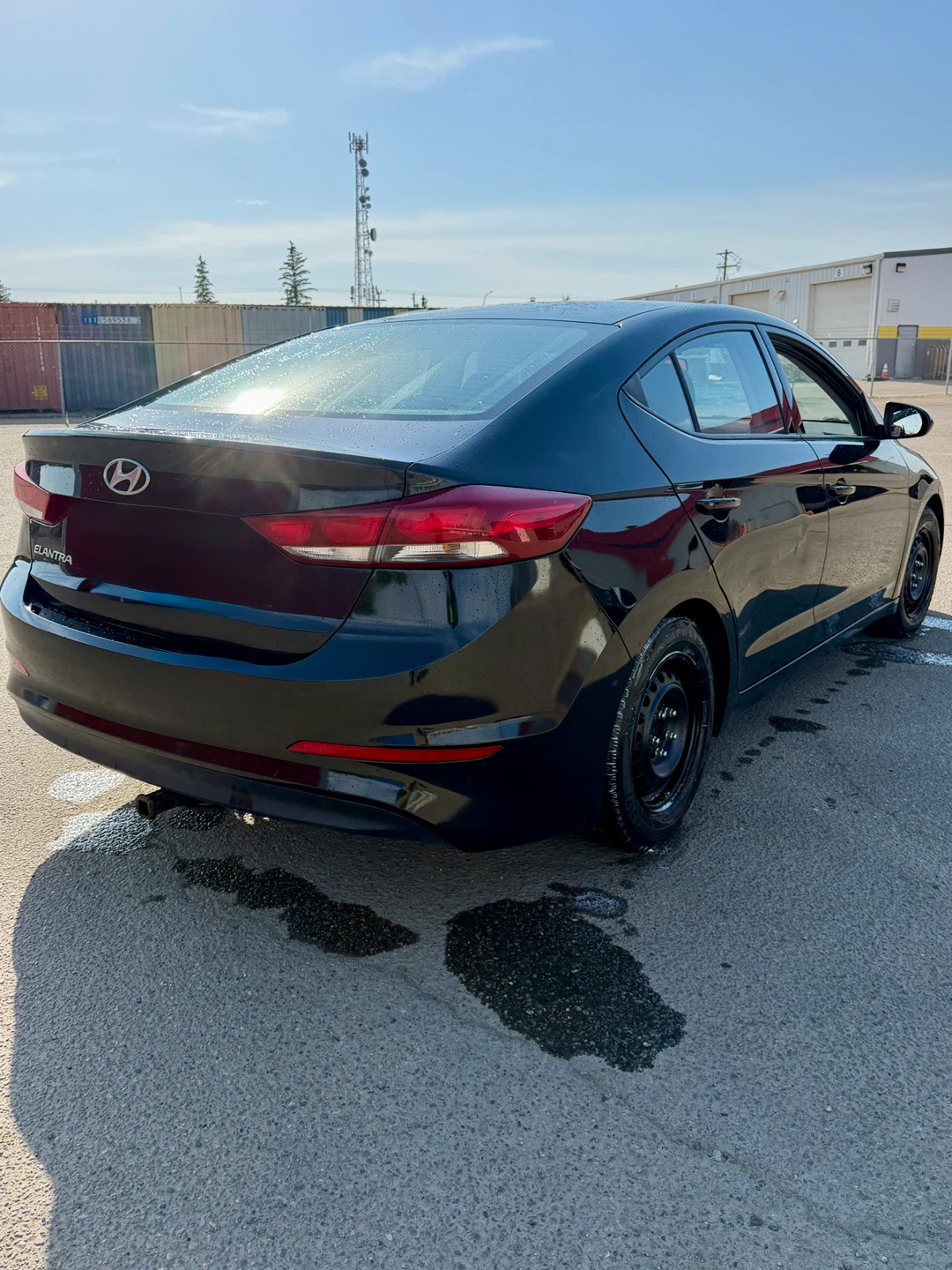 Hyundai Elantra - photo 2