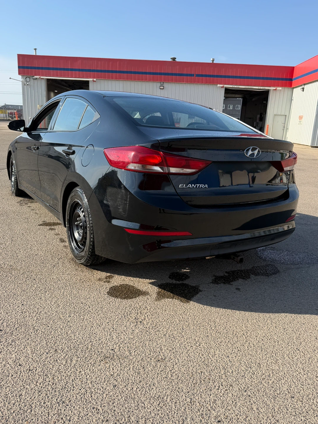 Hyundai Elantra - photo 3