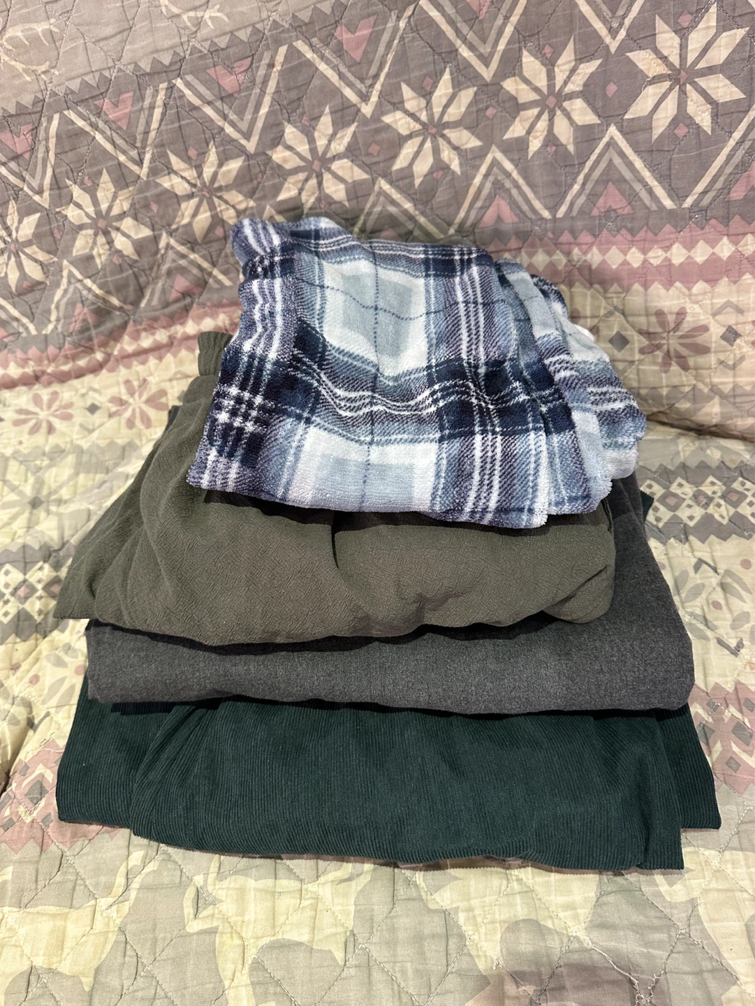 Women's Pants L-XL bundle x4 - photo 4