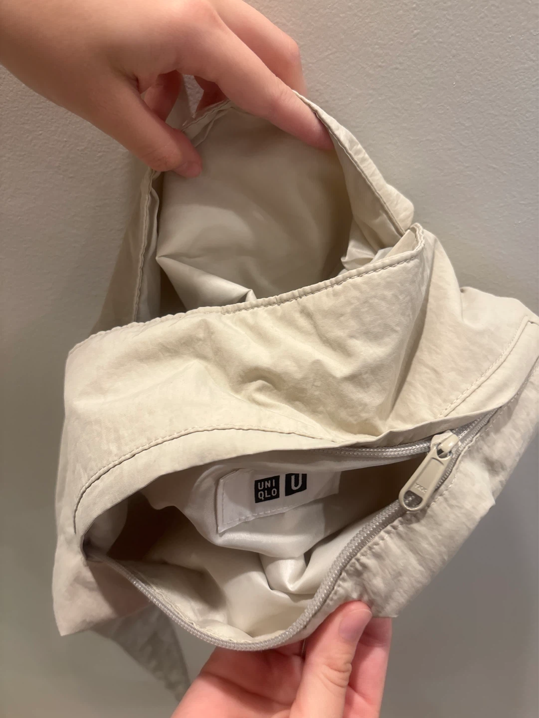 Lightweight Beige Crossbody Bag - photo 3