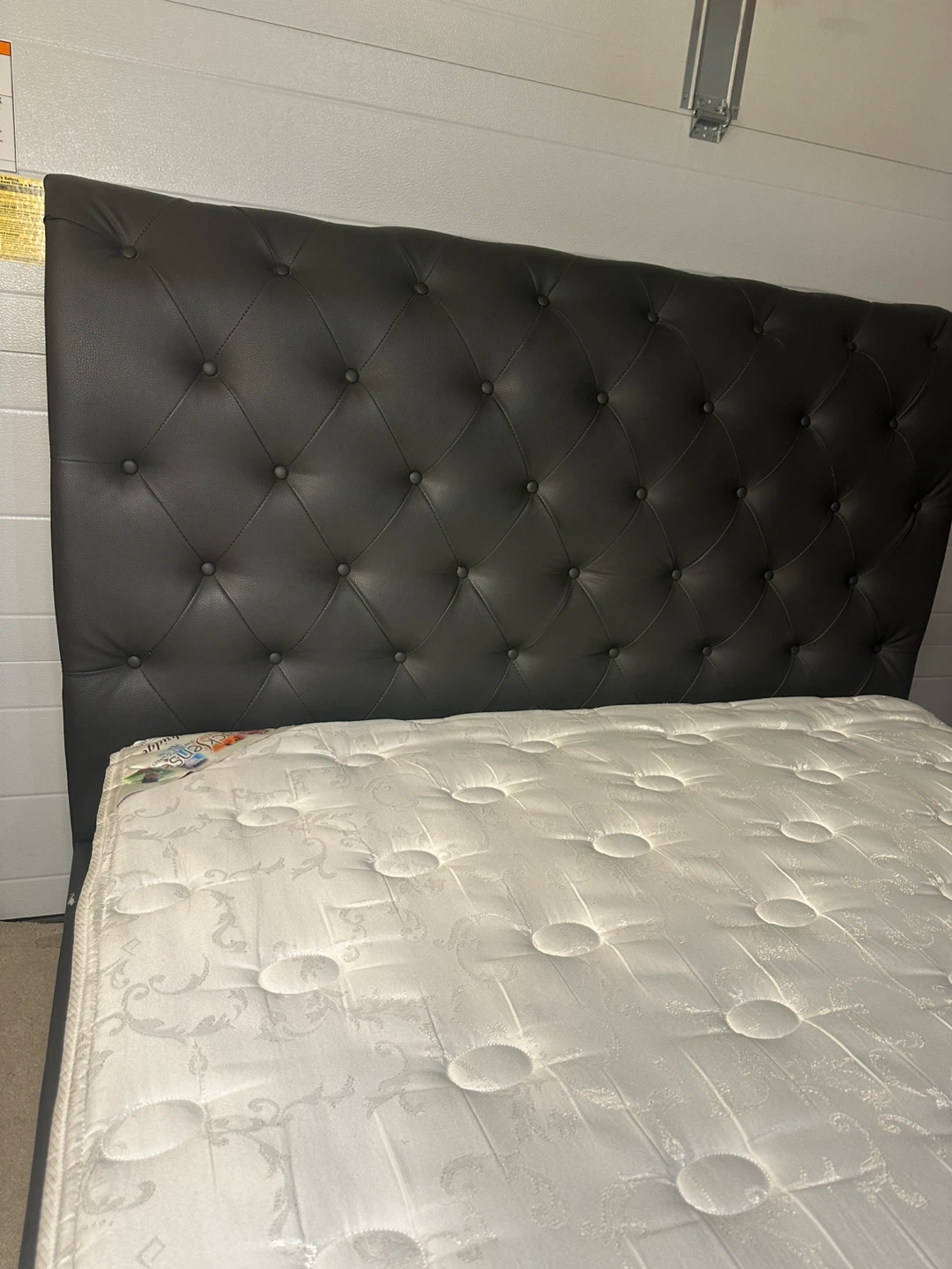 Dark brown Tufted Queen Bed Frame with Mattress- Complete Set - photo 2