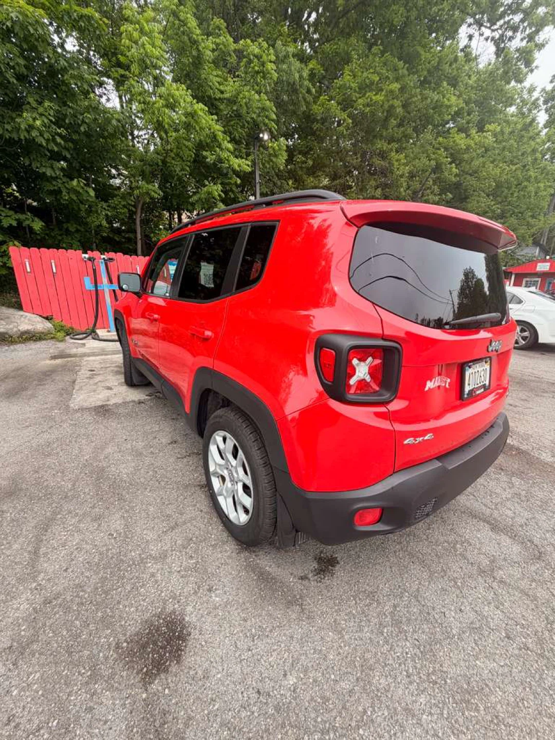 Red Jeep Renegade SUV - photo 3