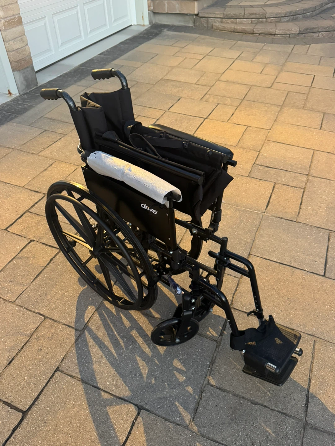Drive Medical Lightweight Wheelchair - photo 2
