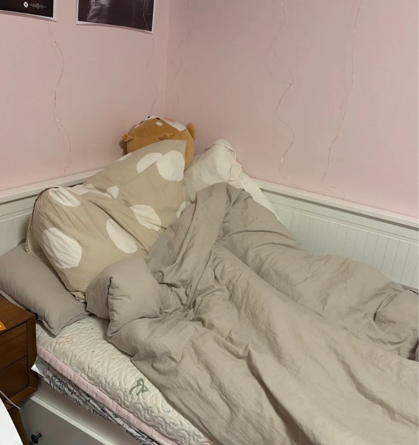 IKEA HENMES White twin bed with Storage Drawers - photo 3
