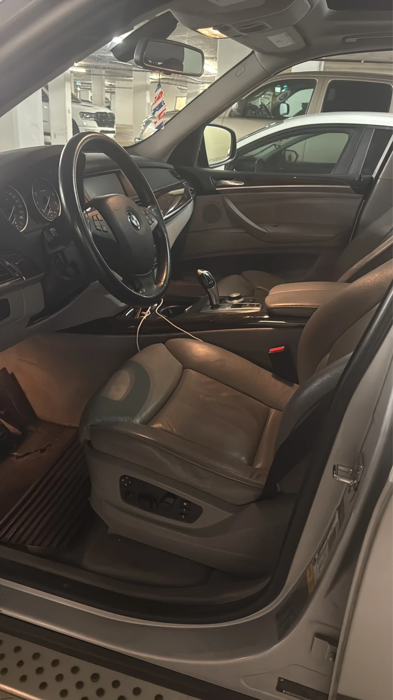 Silver BMW X5 - photo 4