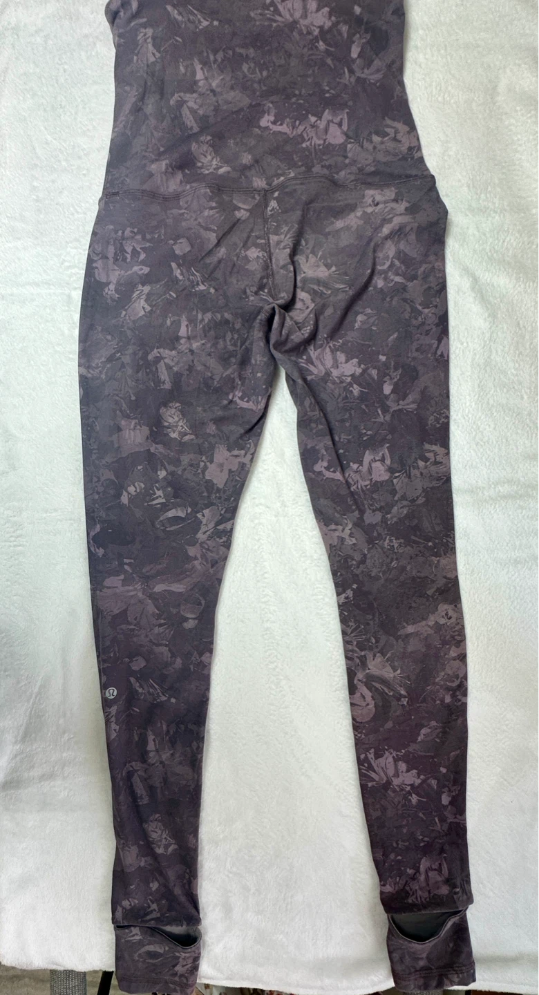 Lululemon Hug Your Core Super High-Rise Reversible Stirrup - photo 3